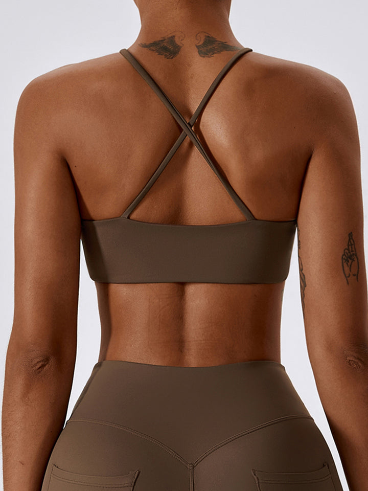 Cropped Halter Neck Sports Bra Trendsi