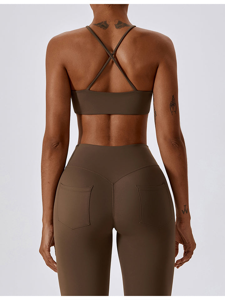 Cropped Halter Neck Sports Bra Trendsi